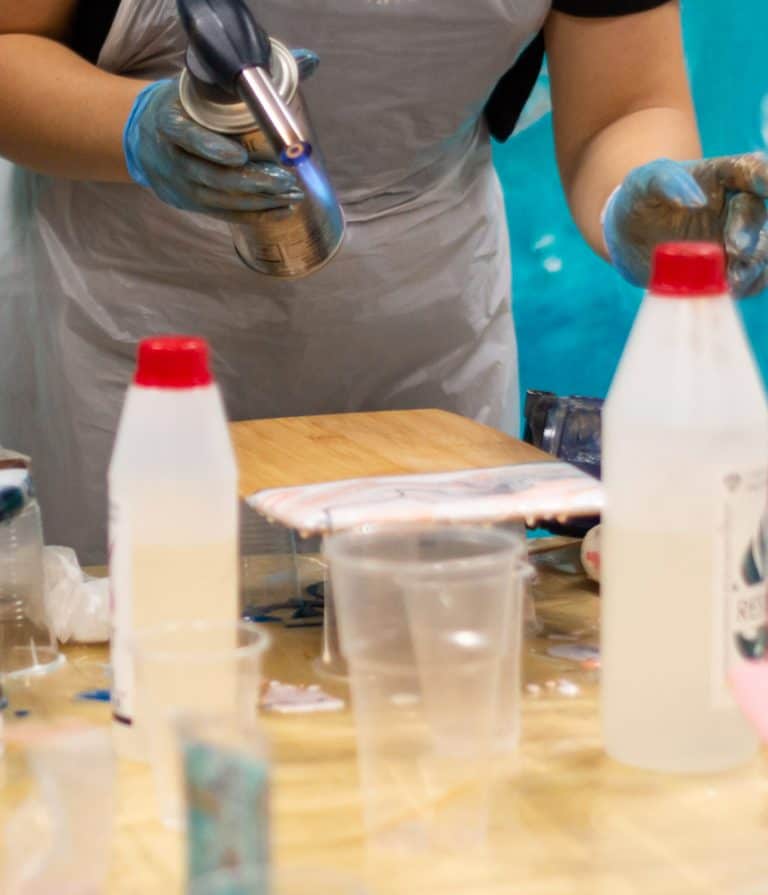 How To Get Bubbles Out Of Epoxy Handyhabits How To Get Bubbles Out Of Epoxy Handyhabits