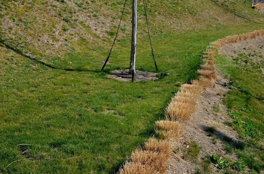 Underground Straps And Anchor