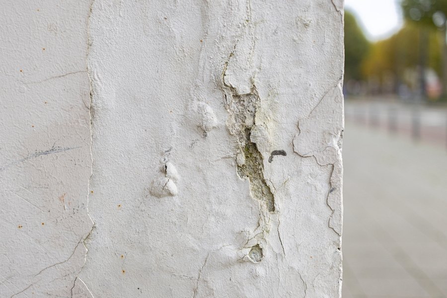 Poorly Isolated Wall With Bubbling Paint